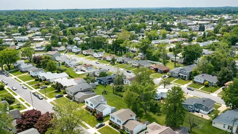 Mortgage Rates Finally Fall as the Housing Market Faces a ‘Slow Spring’