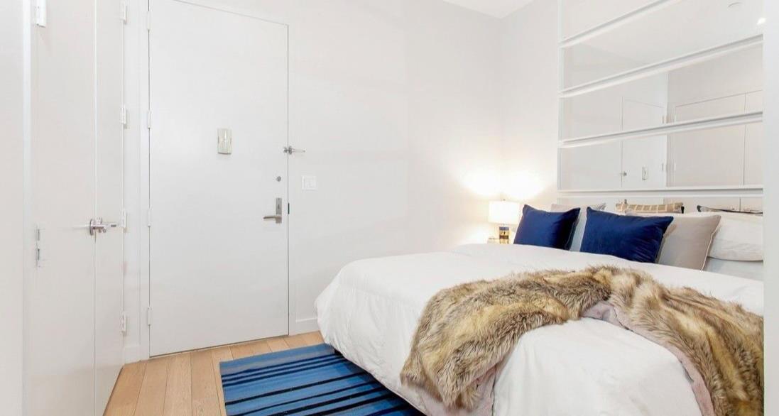 75 Wall Street, Apt 32-D