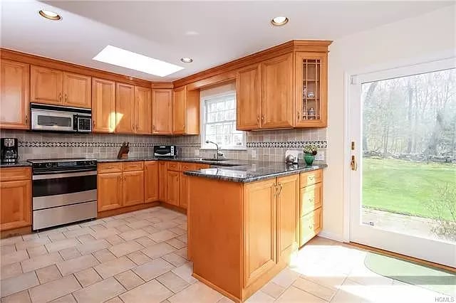 288 Law Rd