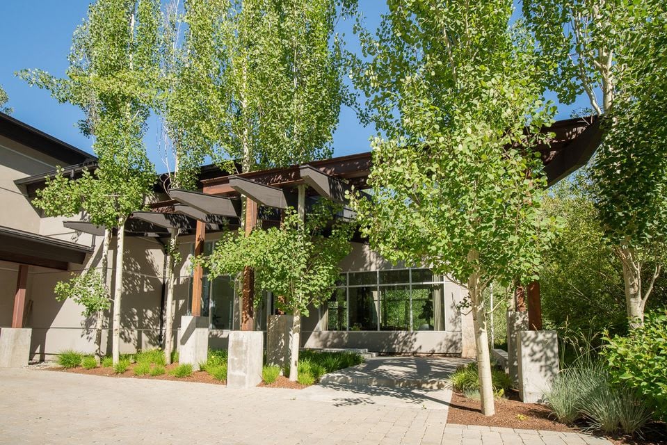118 Hyndman View Dr