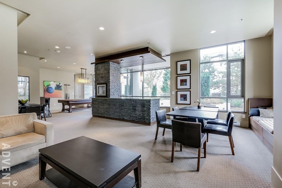 204-4868 Brentwood Dr