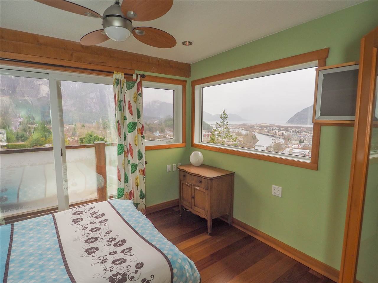 1005 Panorama Pl