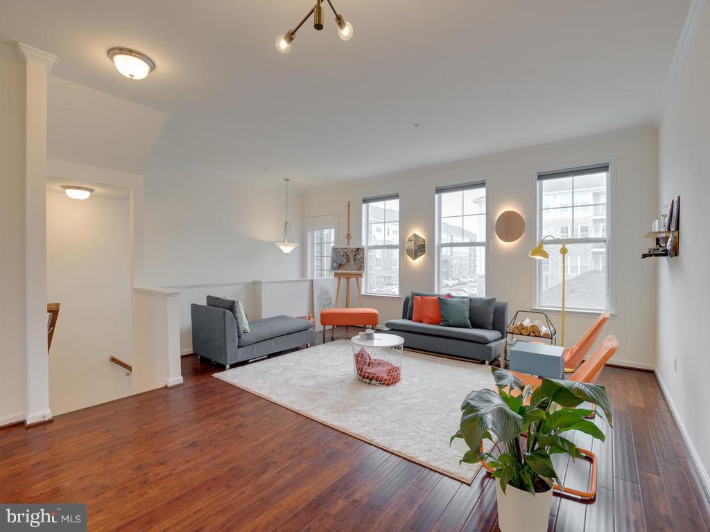 1366 Chapel Centre Dr