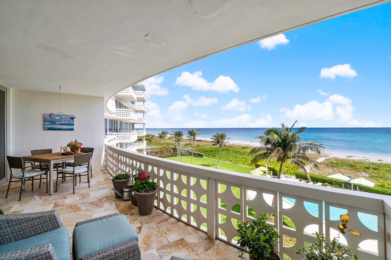 1225 S Ocean Blvd #402