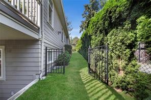 4529 Seawood Terr
