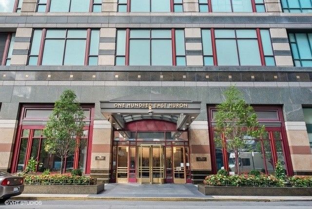 100 E Huron  Street, Unit 1101
