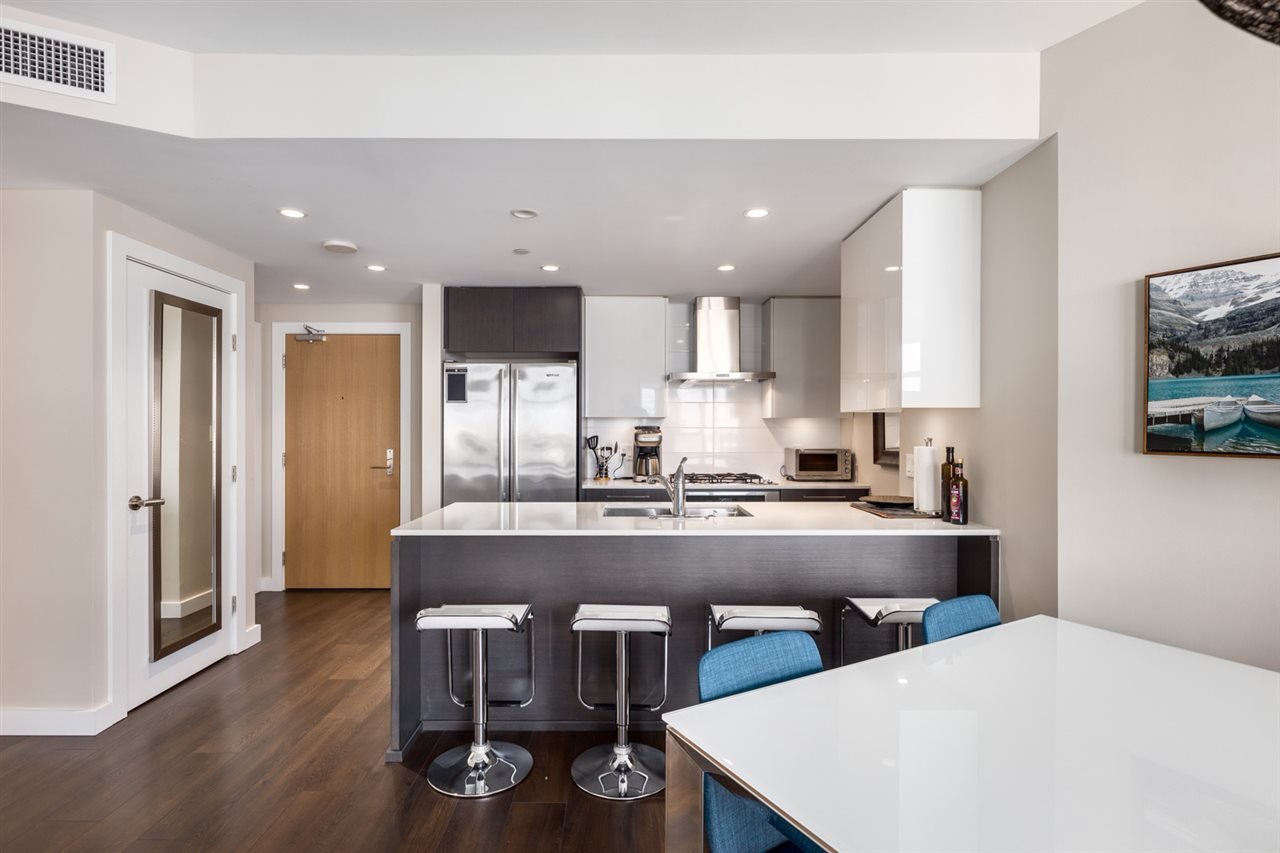 1709-1618 Quebec St