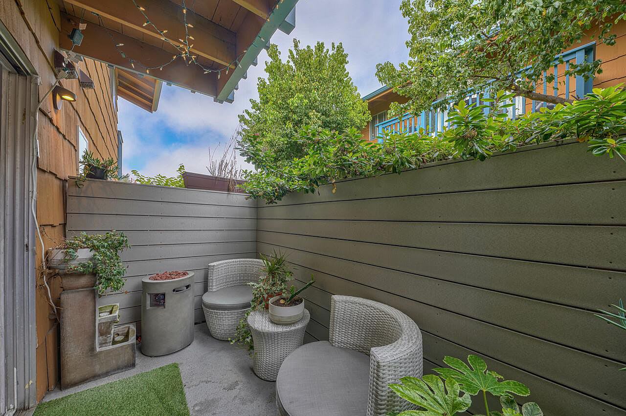 3156 Eucalyptus St APT 8