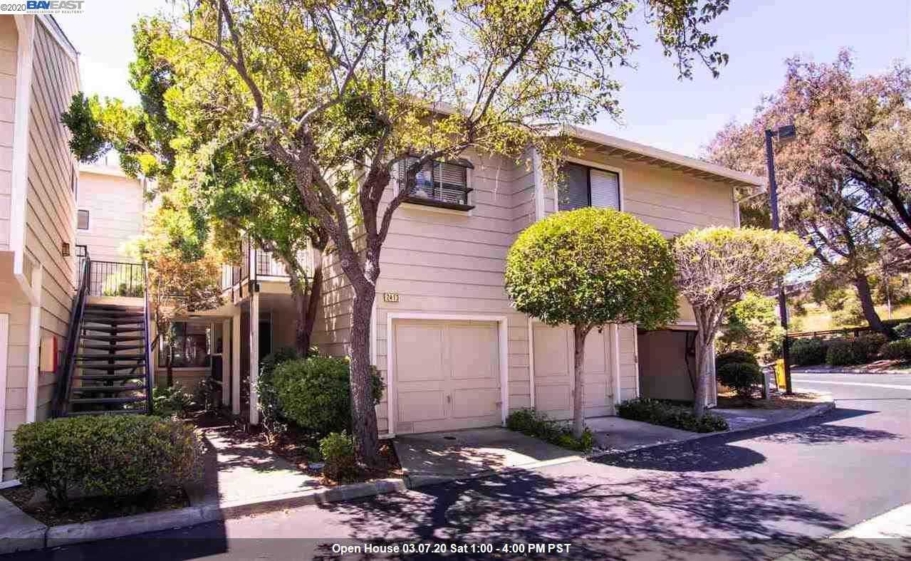 2413 Sebastopol Ln