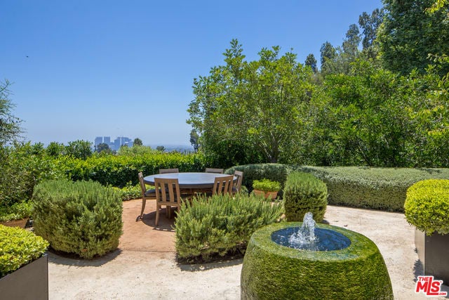 Blissful Manor
