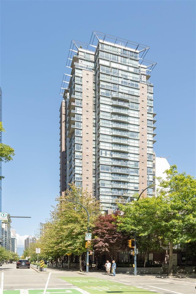 1106-1068 Hornby St