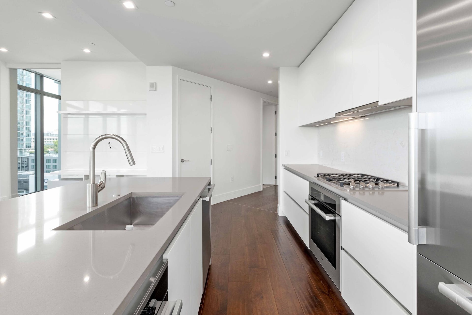 501 West Ave #1004