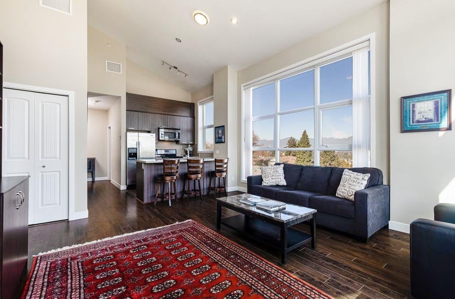 405-3255 Smith Ave