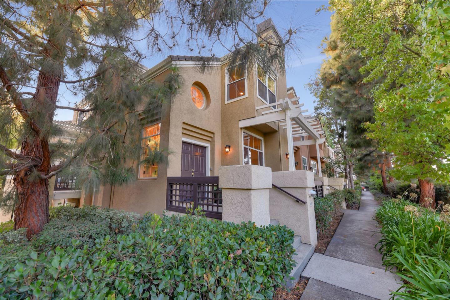425 Camille Cir #17