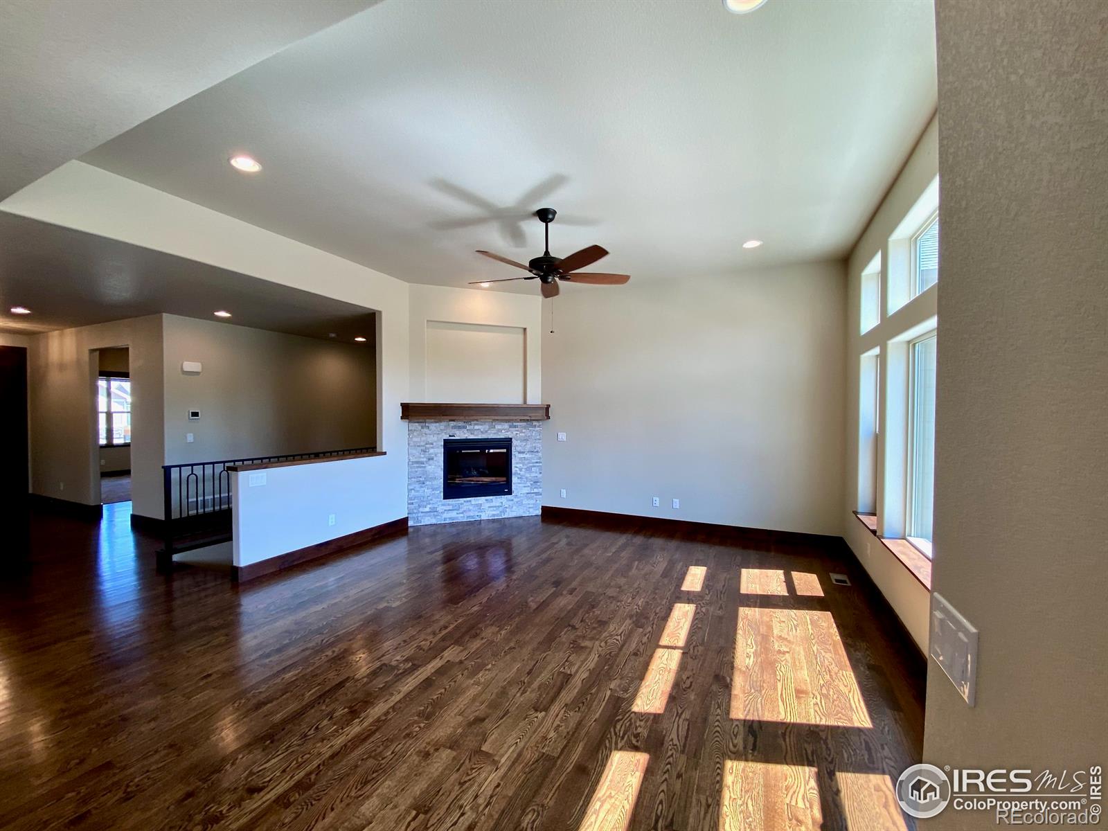3692 Saguaro Dr
