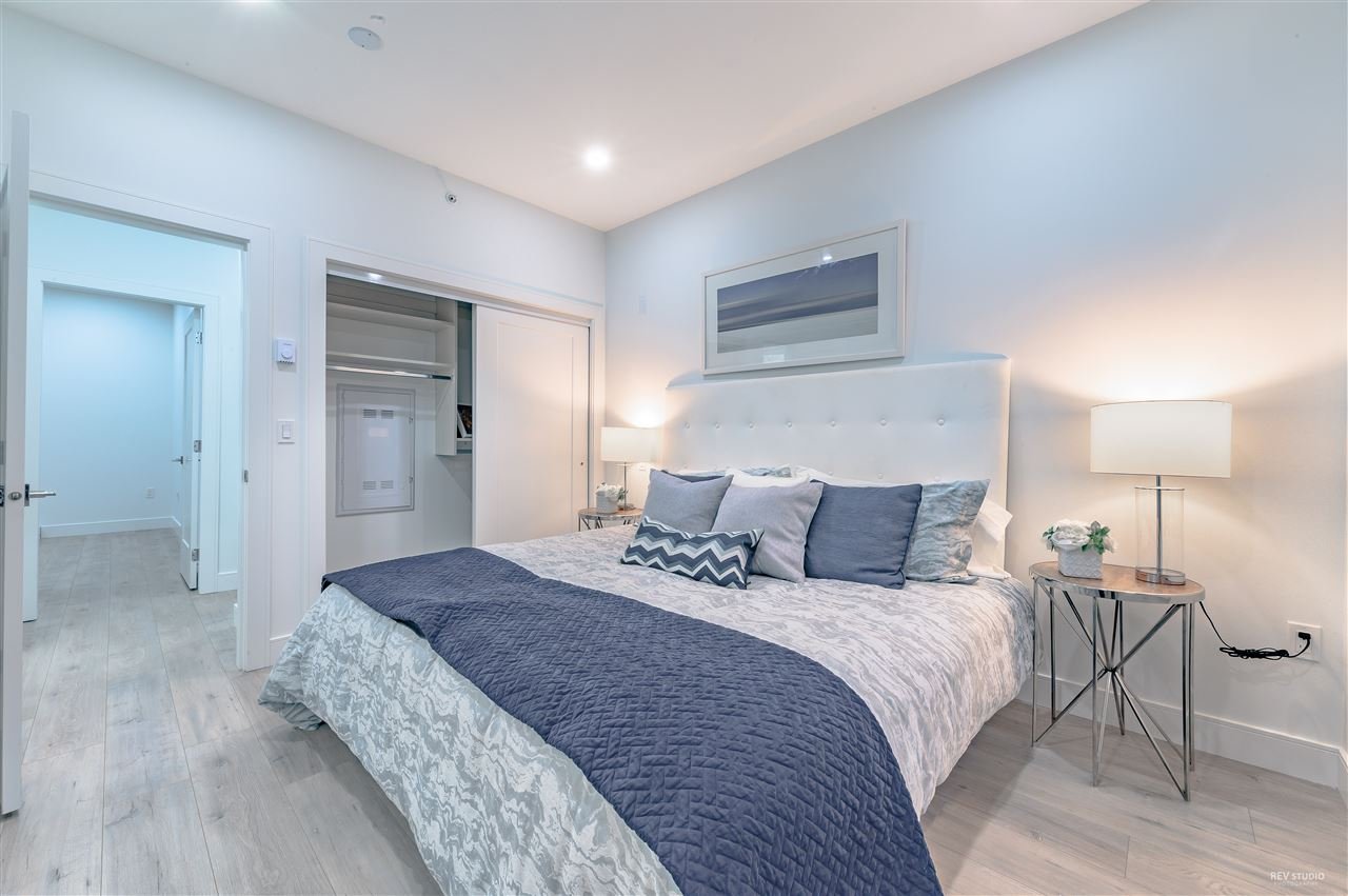207-7131 17th Ave