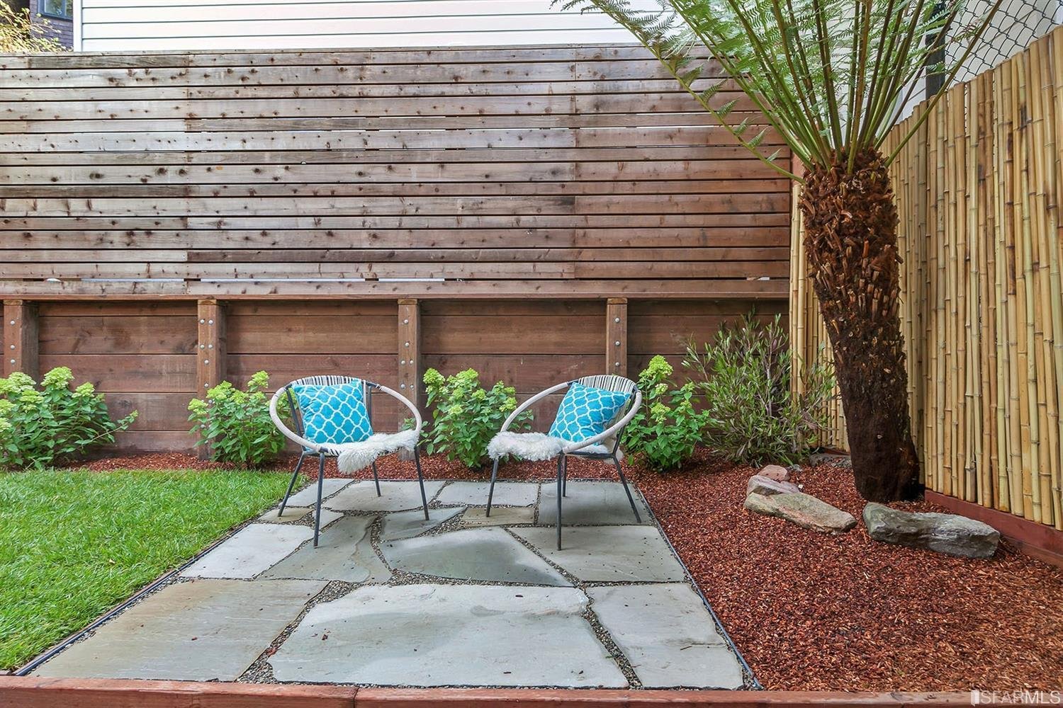 260 Downey St