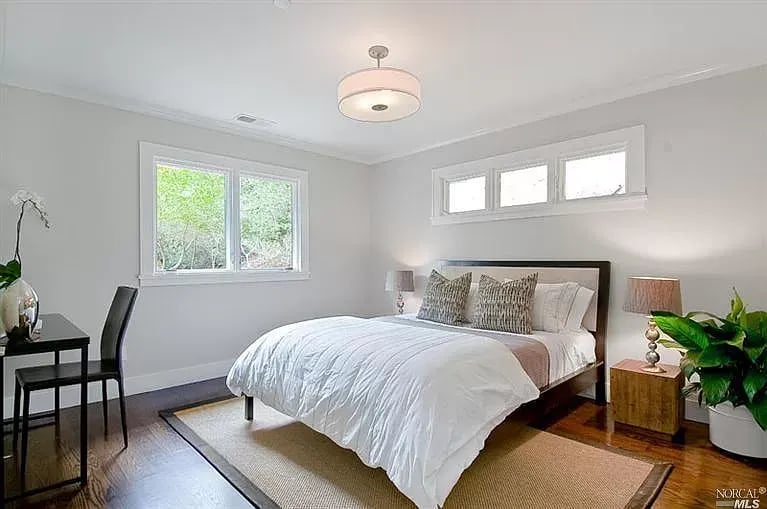 27 Evergreen Dr