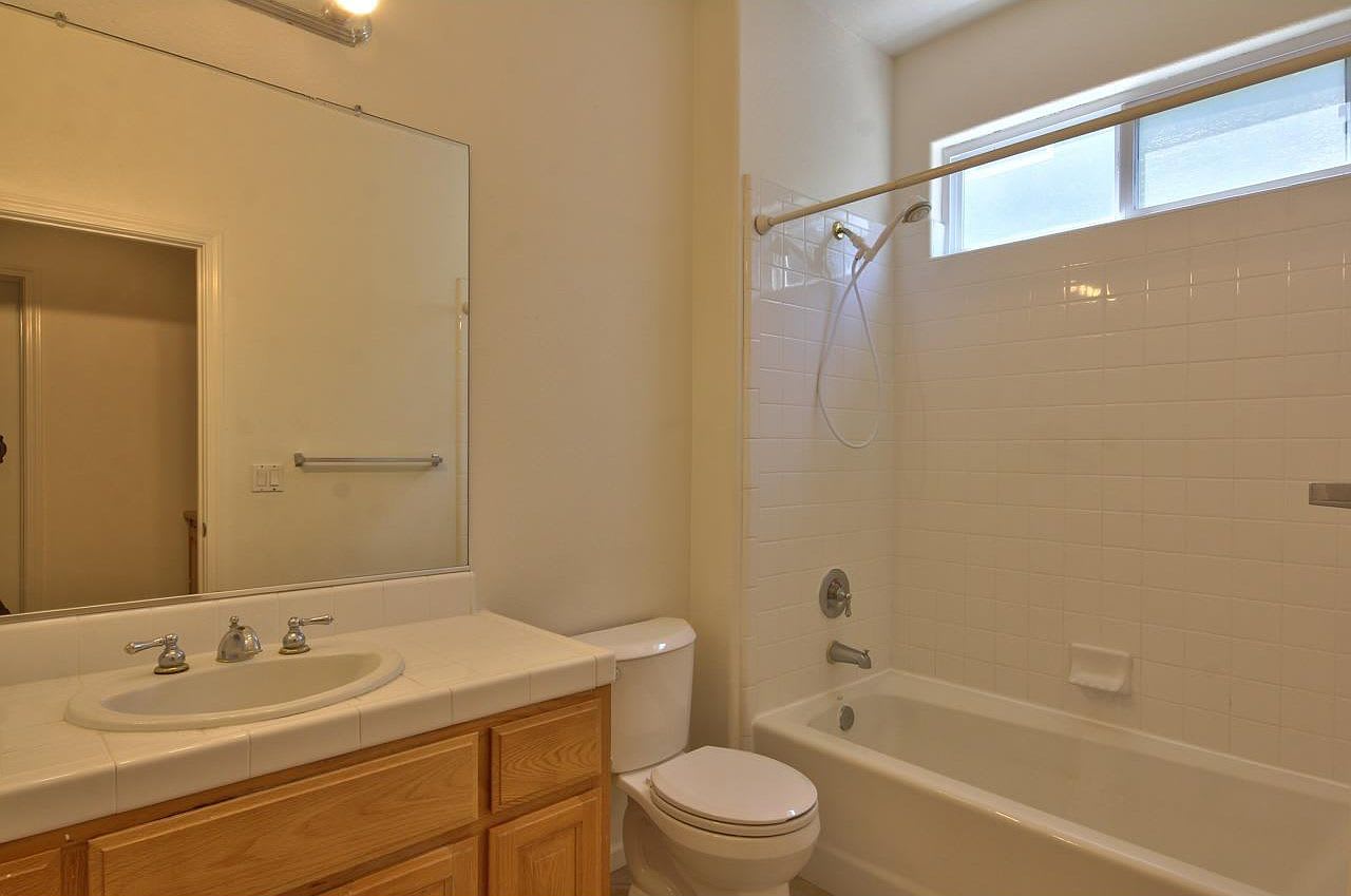 13 Wimbledon Cir