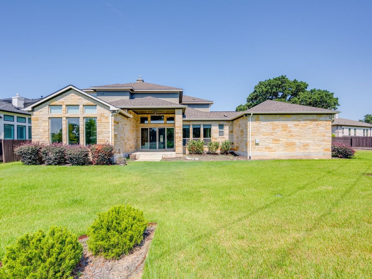 104 Nautical Circle, Round Rock, TX 78681