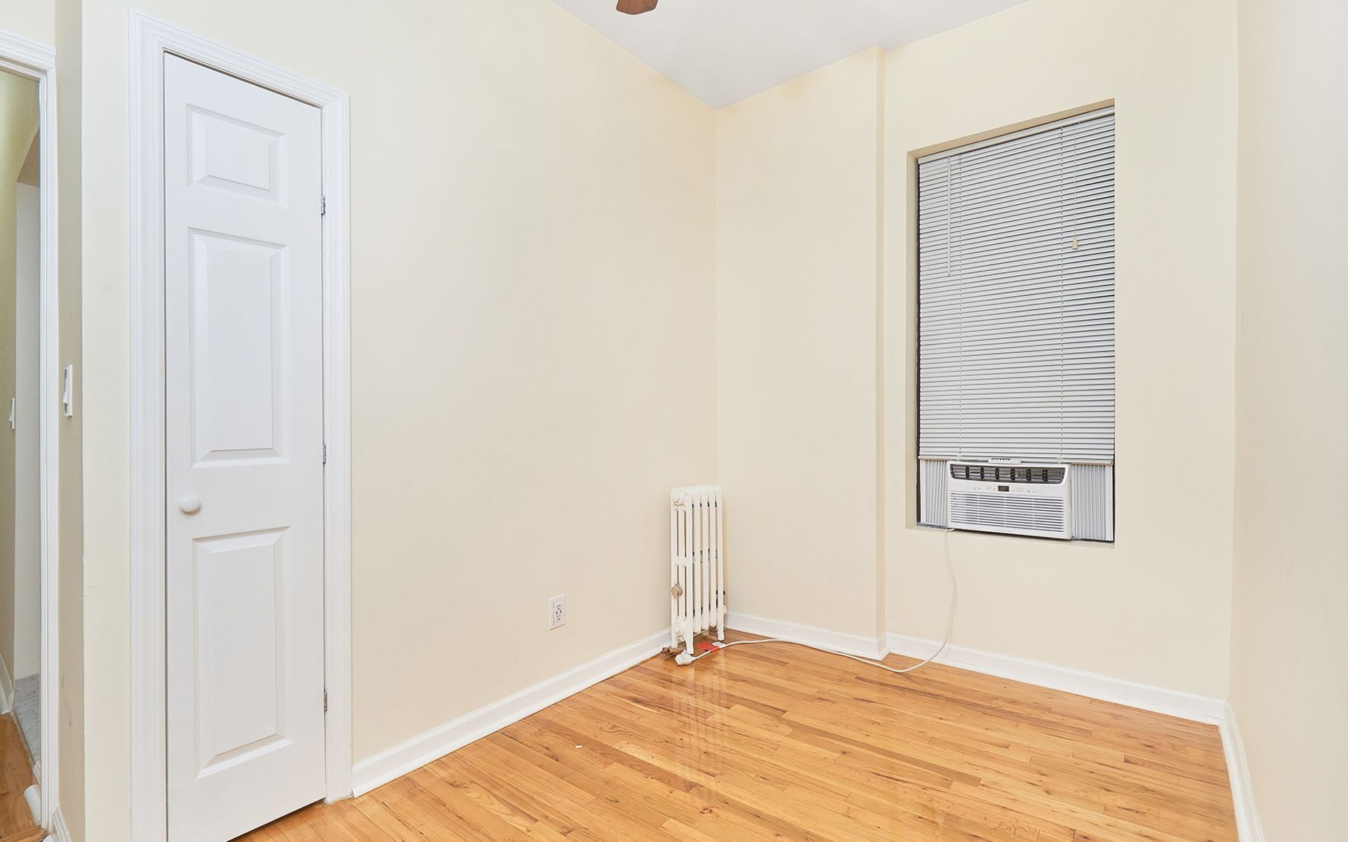 270 East 78th St, #17