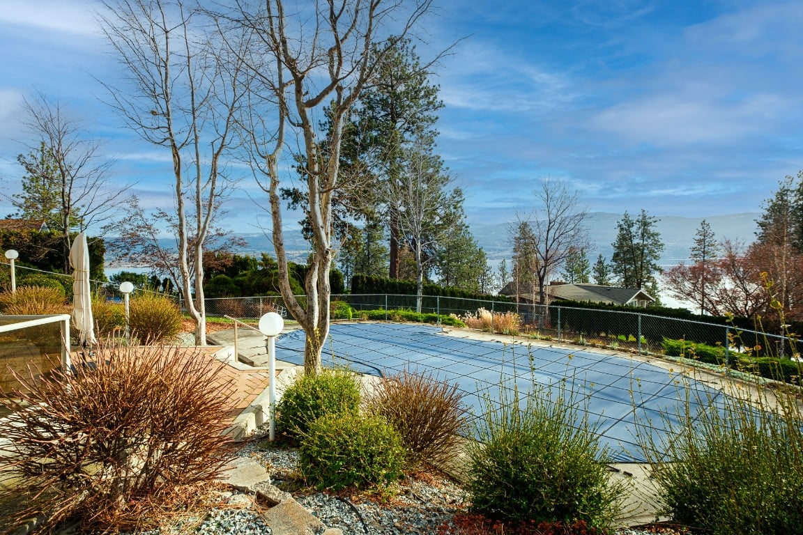 707 Brookfield Ct