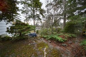 1212 Craigflower Rd
