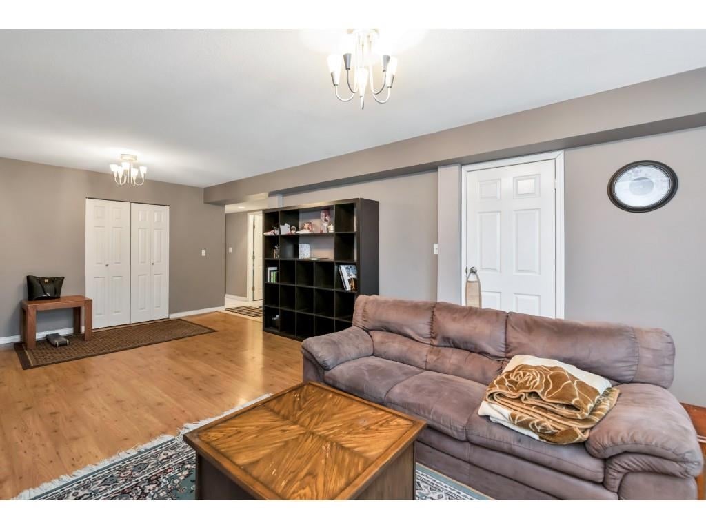 19548 120b Ave