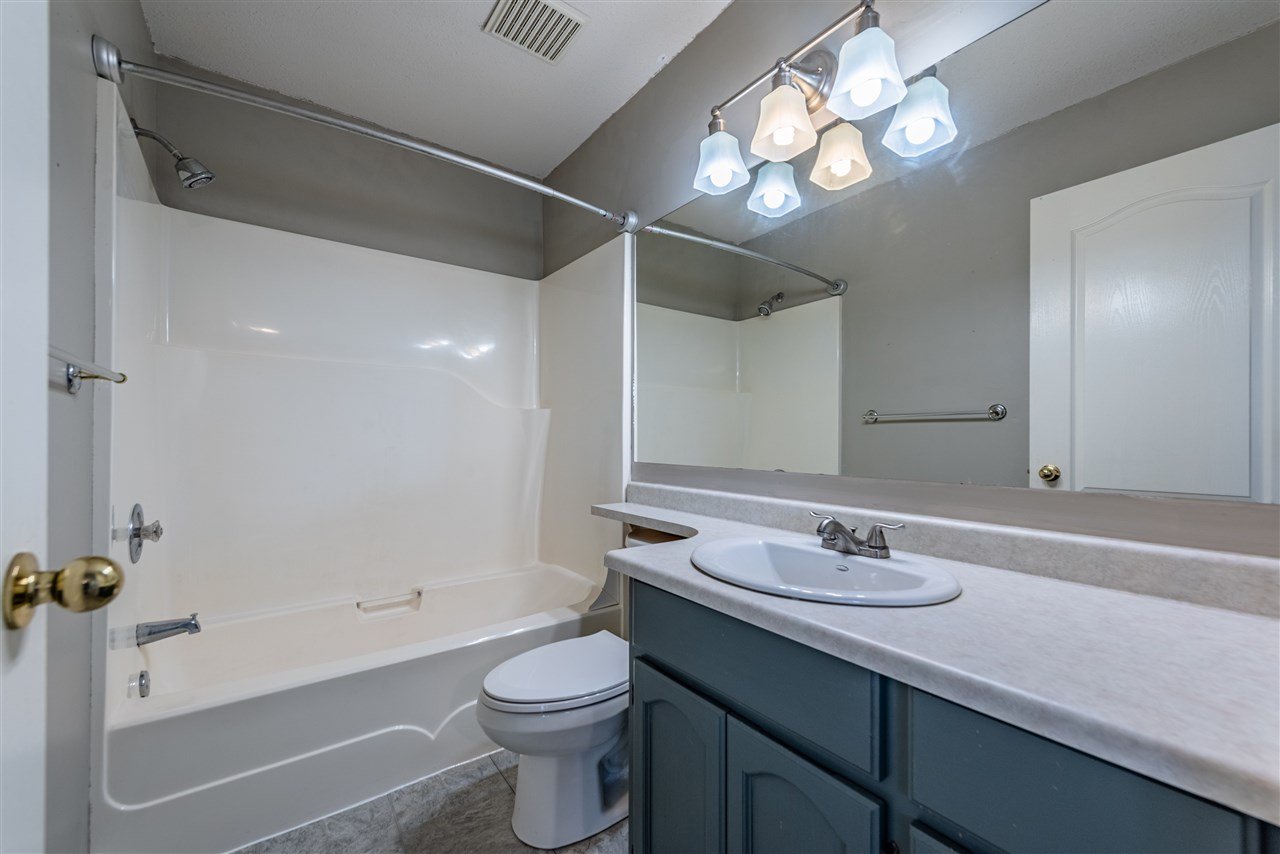 8-1656 Agassiz-Rosedale Hwy