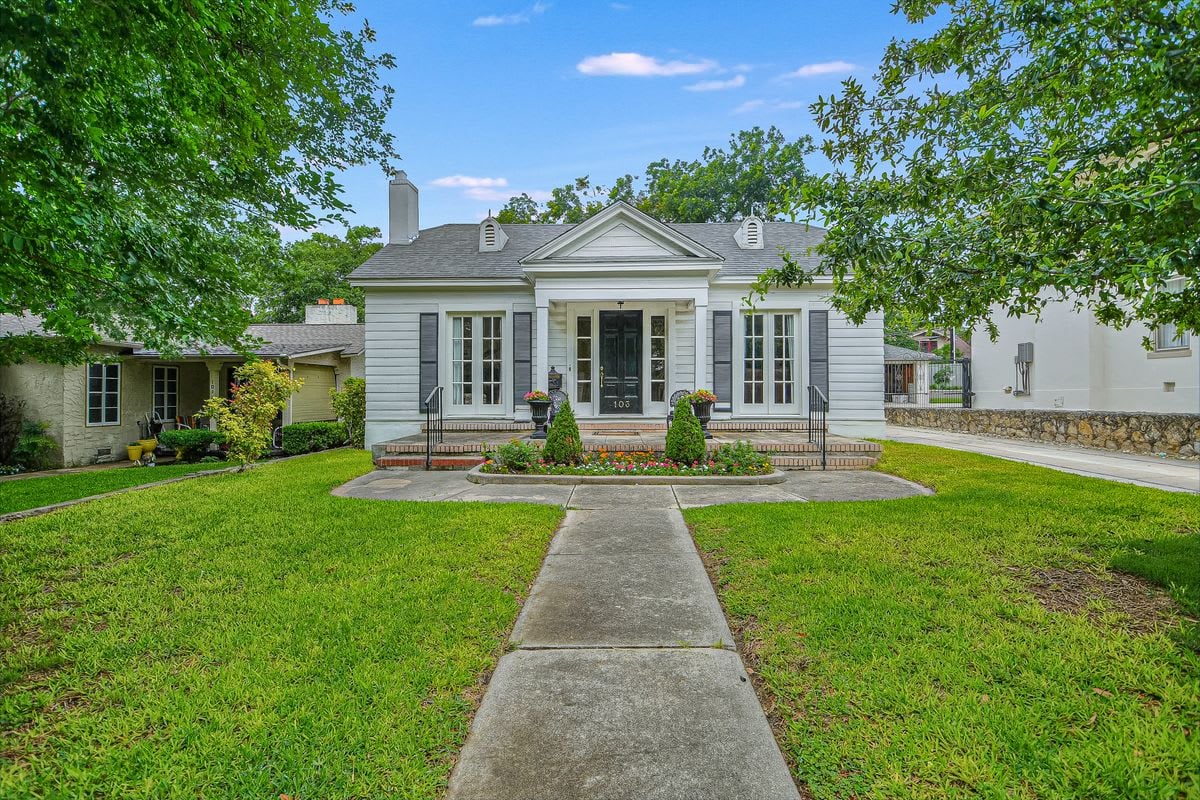 103 Wildrose - Alamo Heights