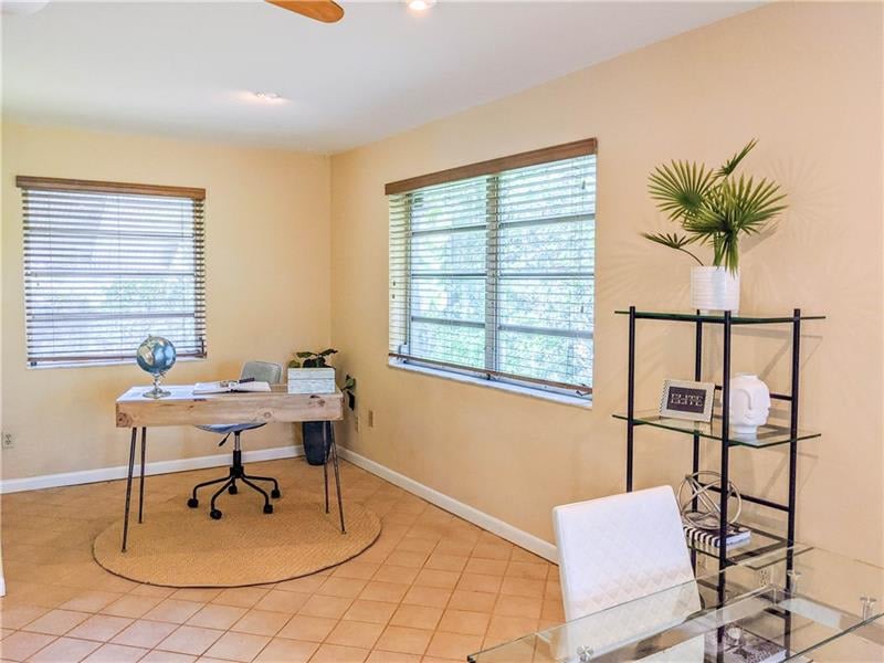 1437 SW 13th Ct