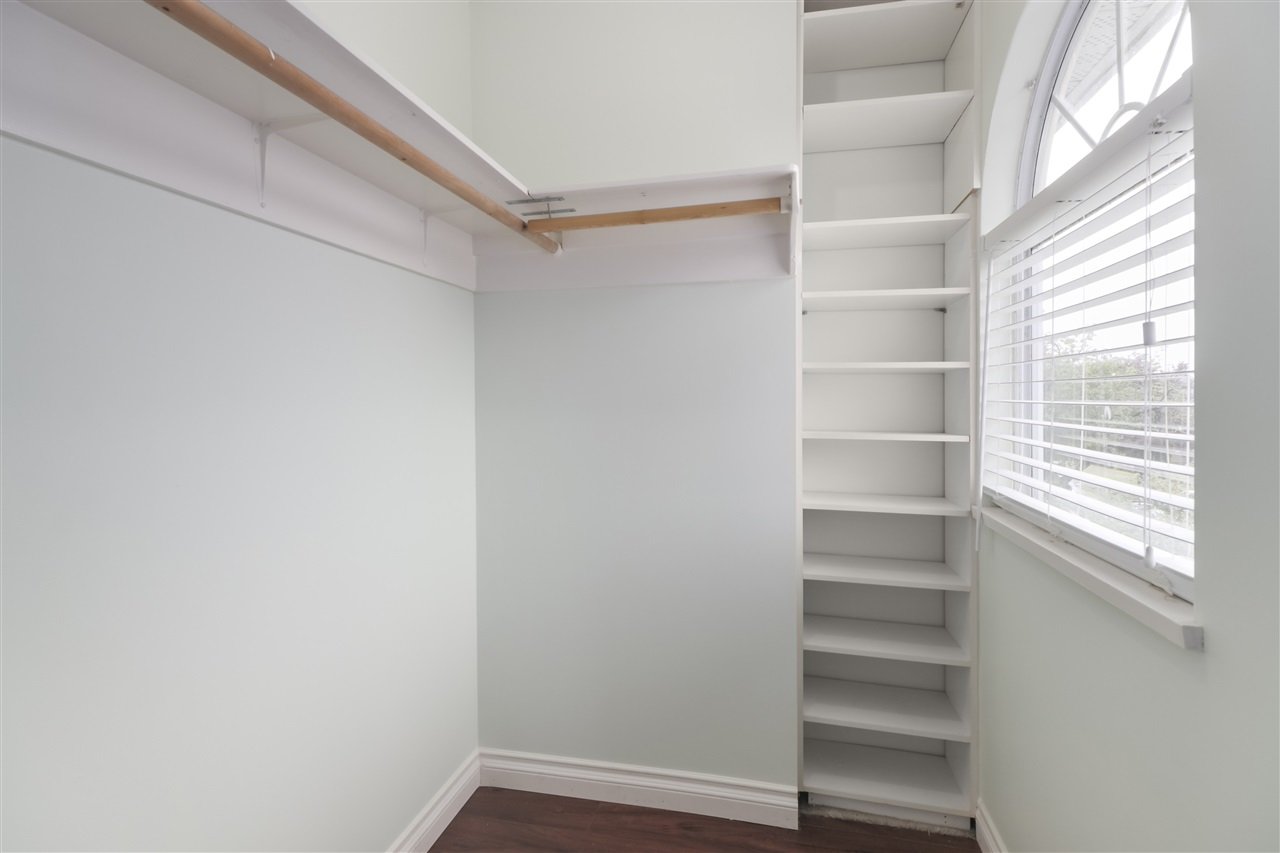 895 E 58th Ave