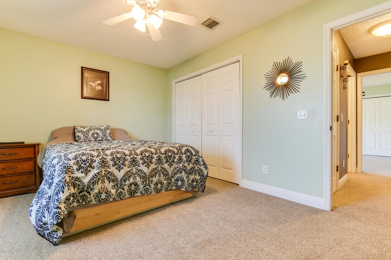 5307 Nicholas Lane