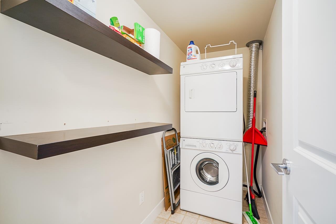 308-15735 Croydon Dr