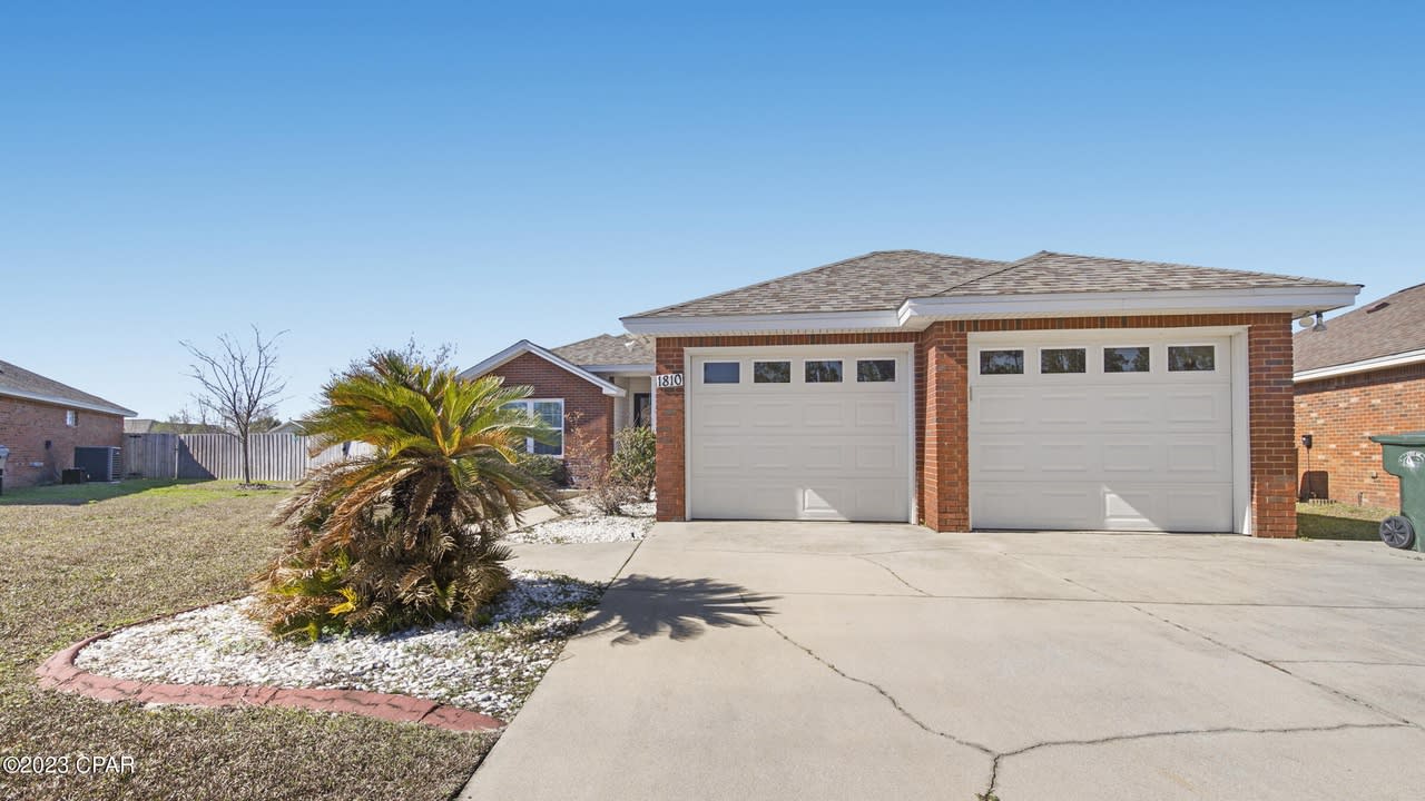 1810 Glencoe Drive