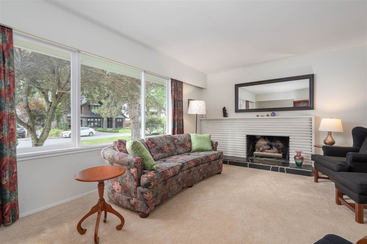4116 Grace Cres
