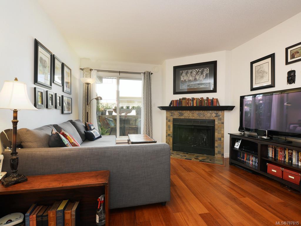 102-2520 Wark St, Victoria
