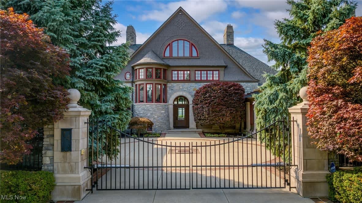 14 Colony Ln