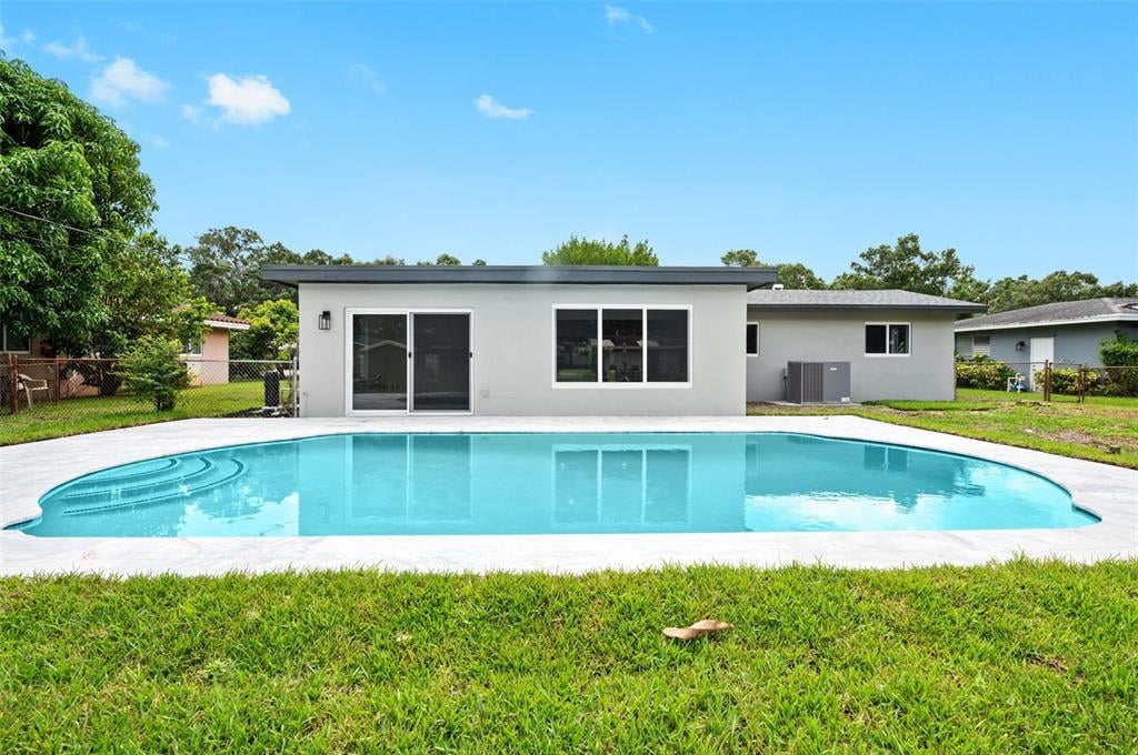 421 SW 54th Ave Plantation, FL 33317