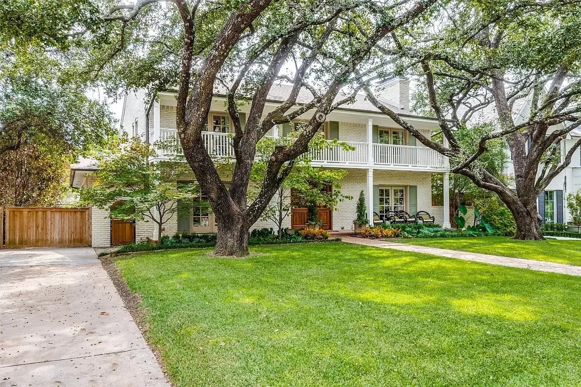 3615 Centenary Dr