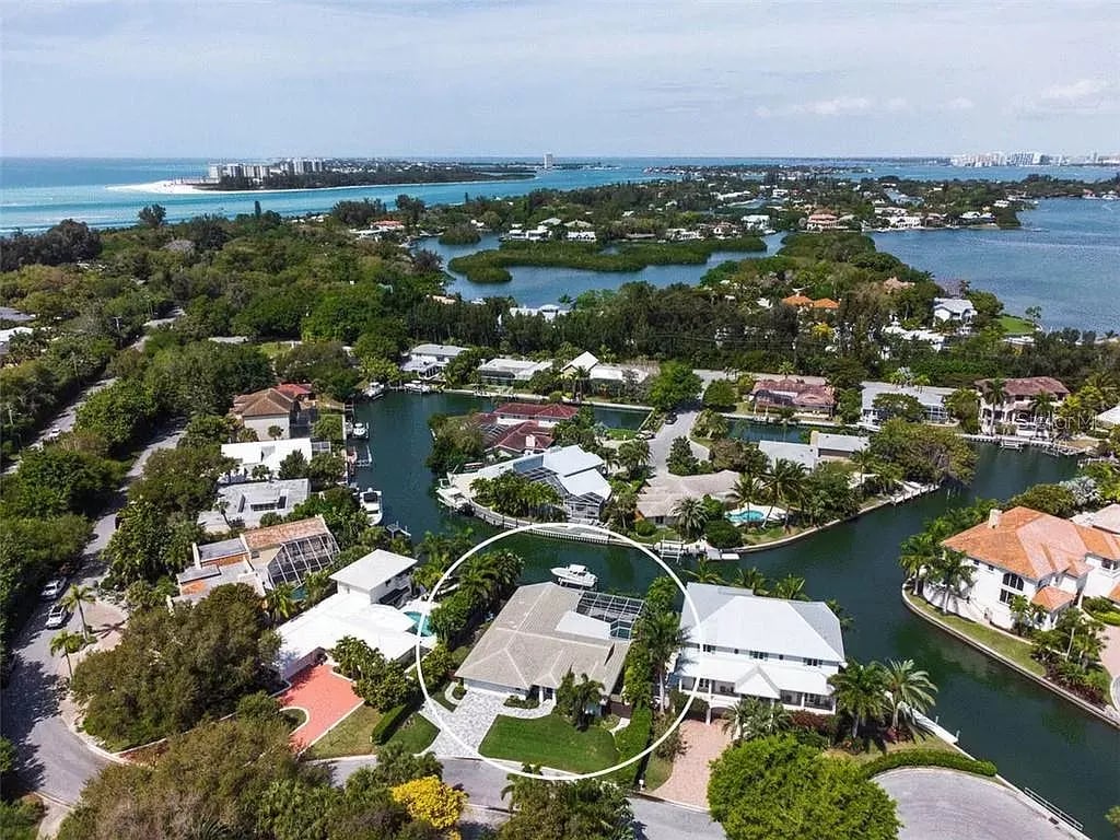 746 Siesta Key Cir