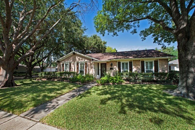 12734 Westmere Dr