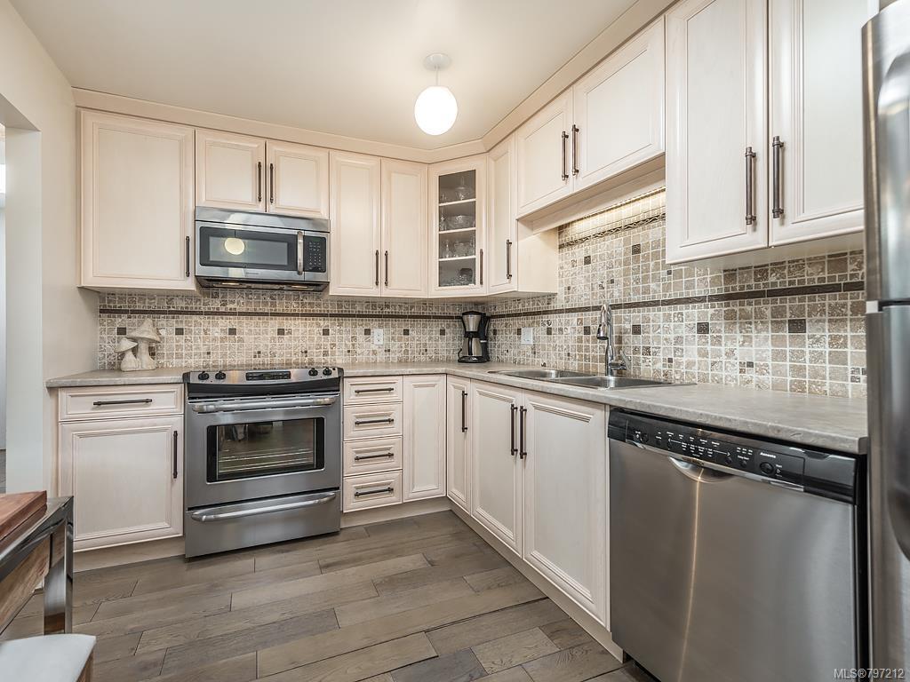408-1560 Hillside Ave