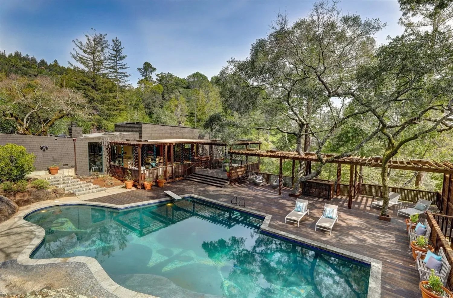 445 Woodland Rd