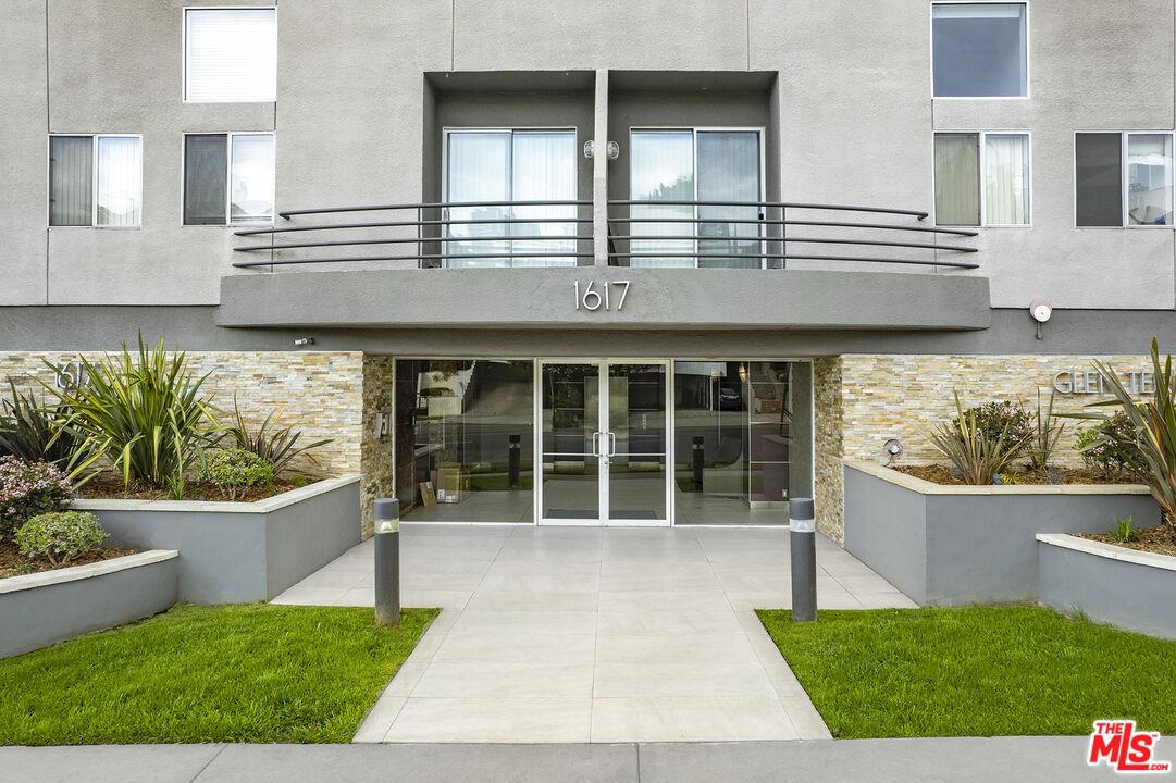 1617 S BEVERLY GLEN BLVD Unit: 203