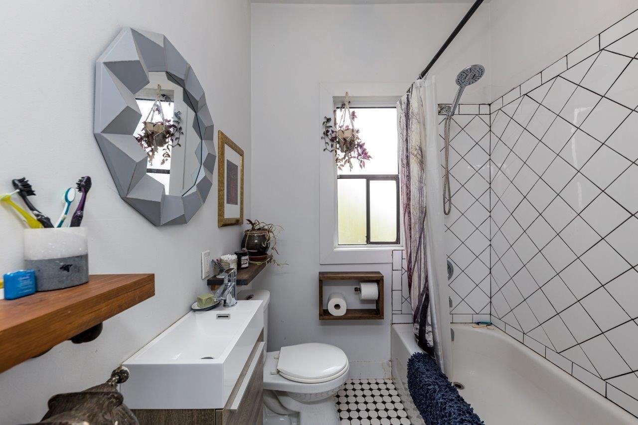 2043 Stainsbury Avenue, Vancouver