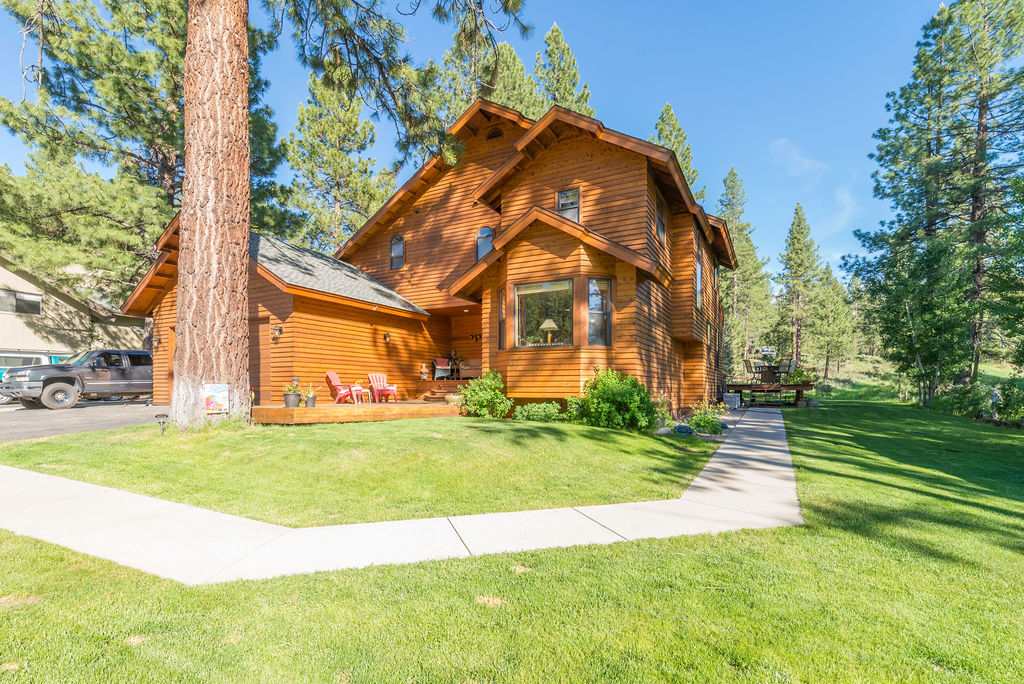16139 Lancaster Pl