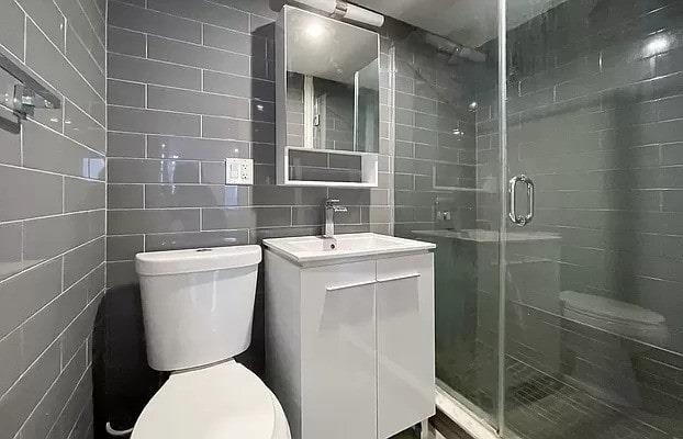 337 East 22nd Street, Apt 8