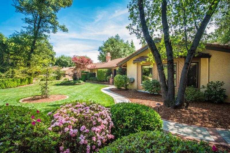 2525 Clara Court