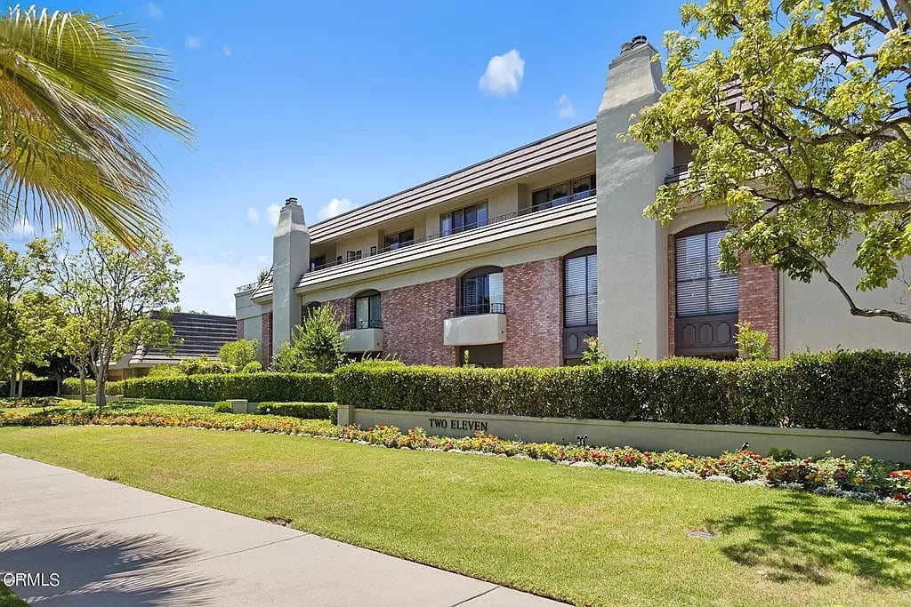211 S Orange Grove Blvd Apt 8